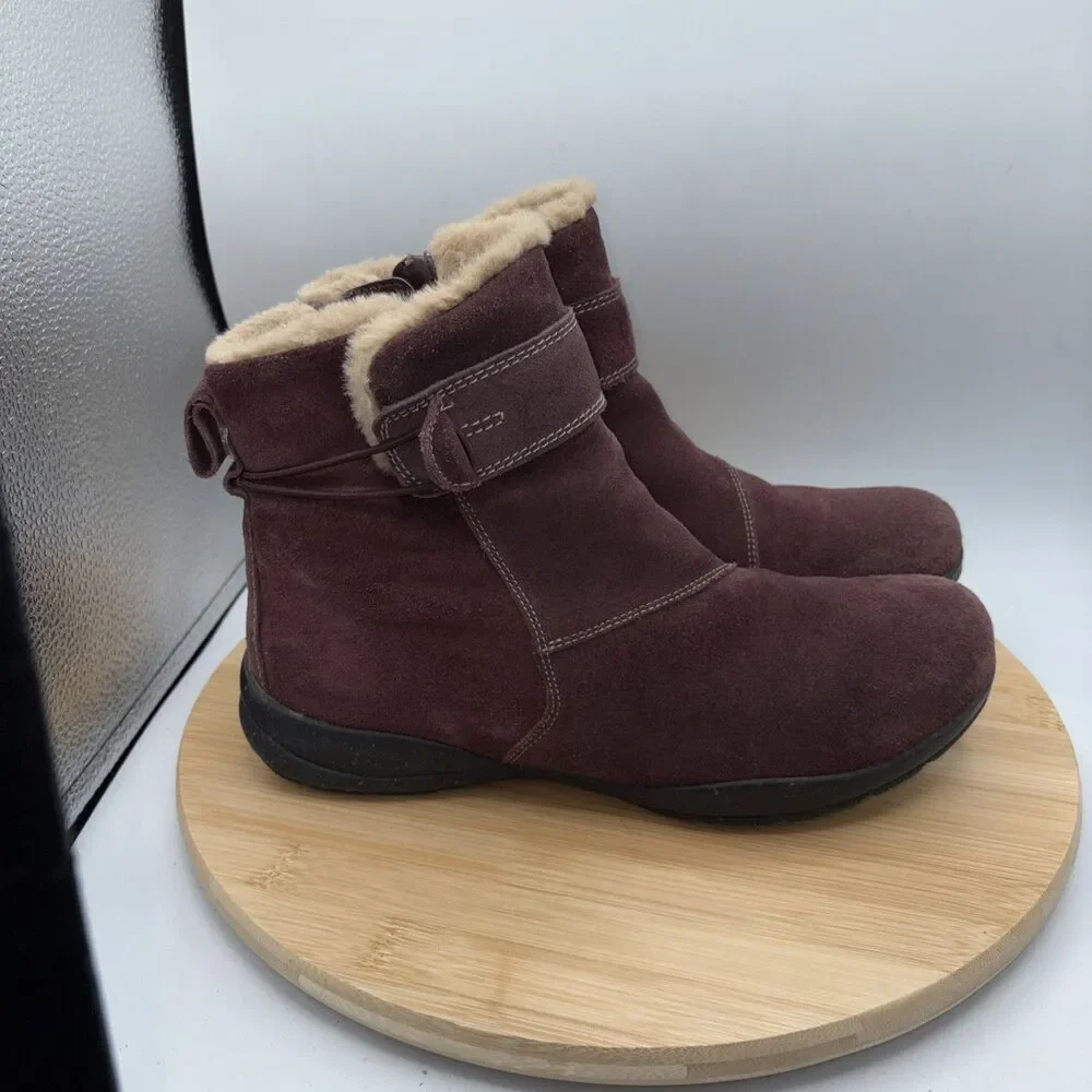 Clarks Collection Burgundy Suede Zip Ankle Booties Faux Fur Lined 9.5 Roseville